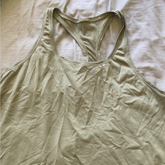 Lululemon Swifty Tank - Picture 2 of 3